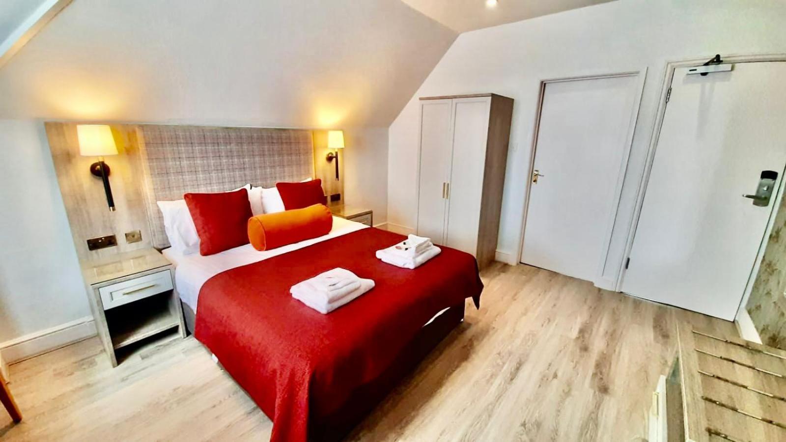 Hotel Western Brook 3*