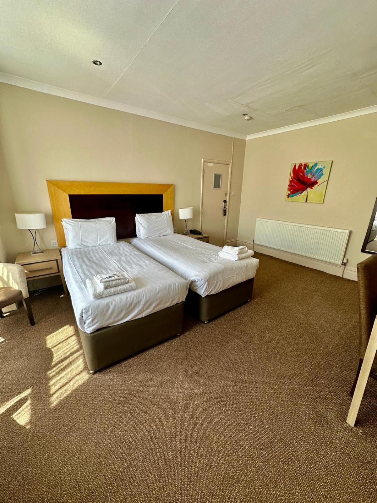 Western Brook Hotel 3*